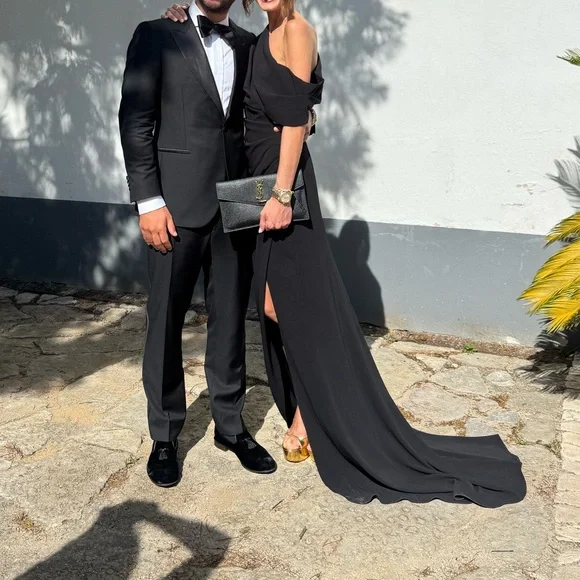 Elliatt Isadora wedding guest maxi dress/gown - Picture 3 of 7